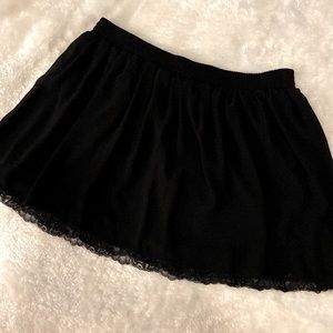 F21 Flowy Black Skirt